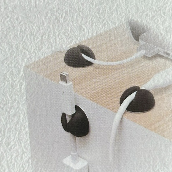 Sticky Mounting Cable Organizers 8pcs / Black - Picture 2 of 3